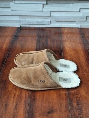 UGG Scuff Slip-On Slippers Women 9 Chestnut/Tan